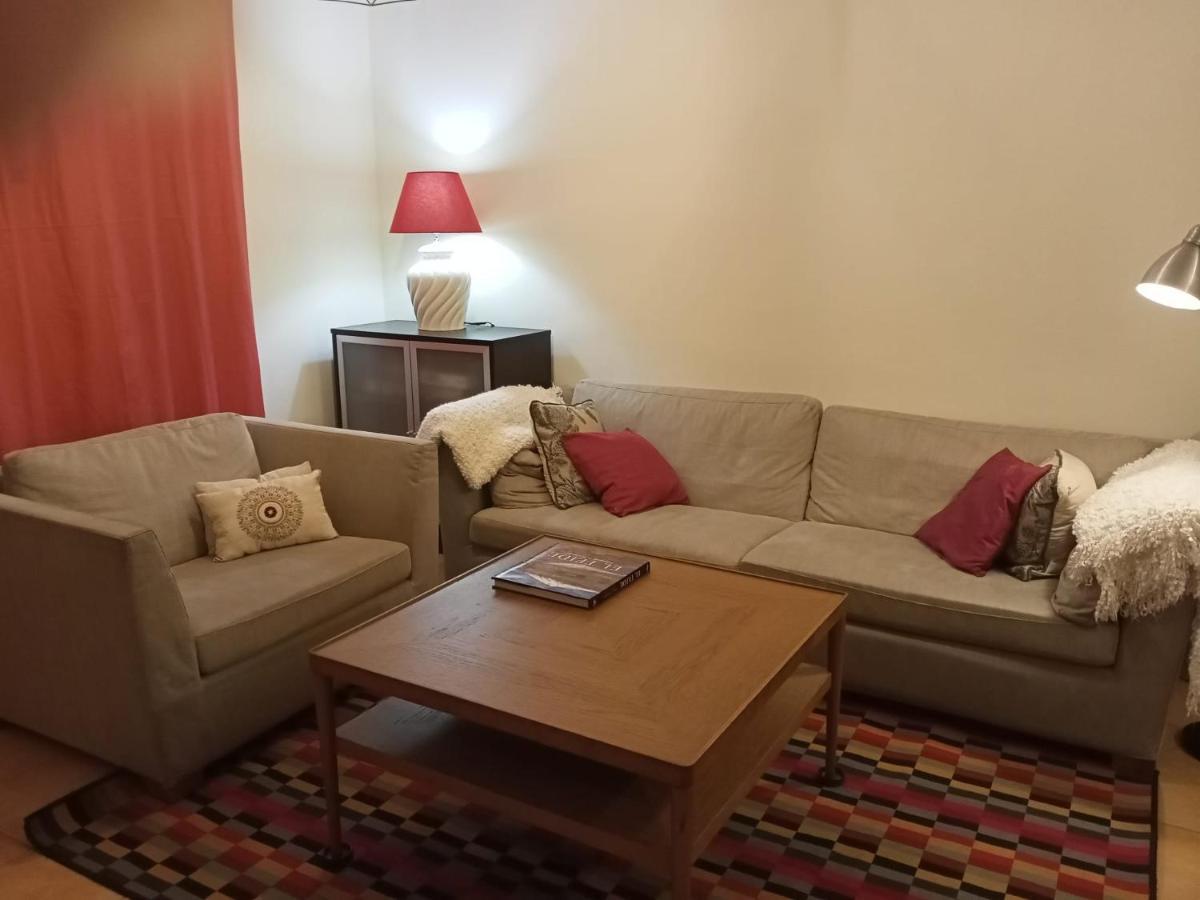 Cheerful 3 Bedroom Town House With Garage Тегесте Экстерьер фото