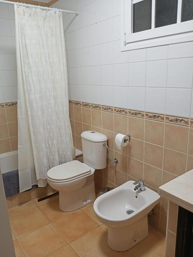 Cheerful 3 Bedroom Town House With Garage Тегесте Экстерьер фото
